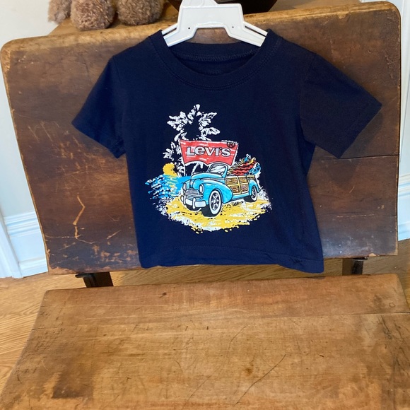 Levis Vintage Convertible Tee - Picture 6 of 11